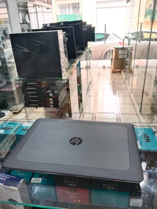 HP ZBook 15 G3 i7 6820HQ Ram 16Go SSD 512Go AMD FIREPRO W5170M