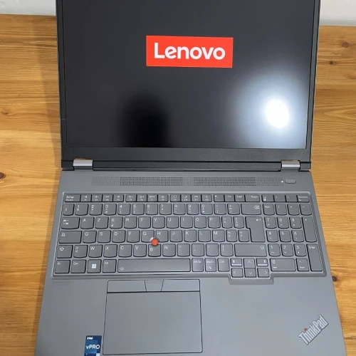 Lenovo ThinkPad P16 Gen 1 - Workstation i9-12950HX, 64Go, 1To, RTX A4500 16Go dédiée, 16" 2k