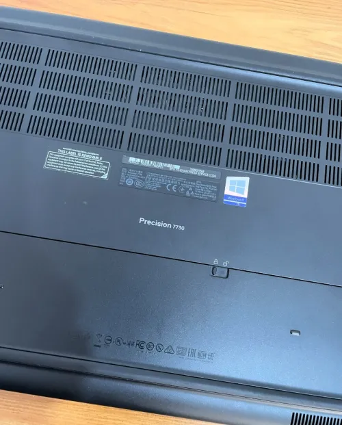 Dell Precision 7730 64Go RAM / Quadro P3200 6Go Workstation 17" Ultra Puissante