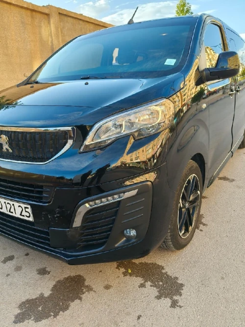 Peugeot Expert 2021 9 place