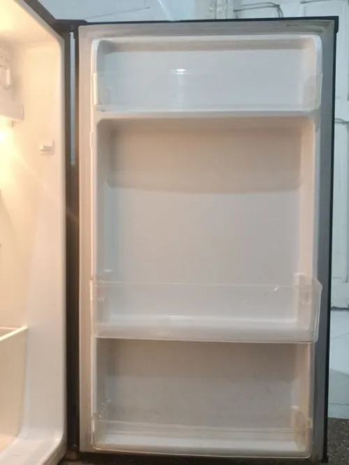Liquidation : Maxi refrégérateur Géant NOIR 
