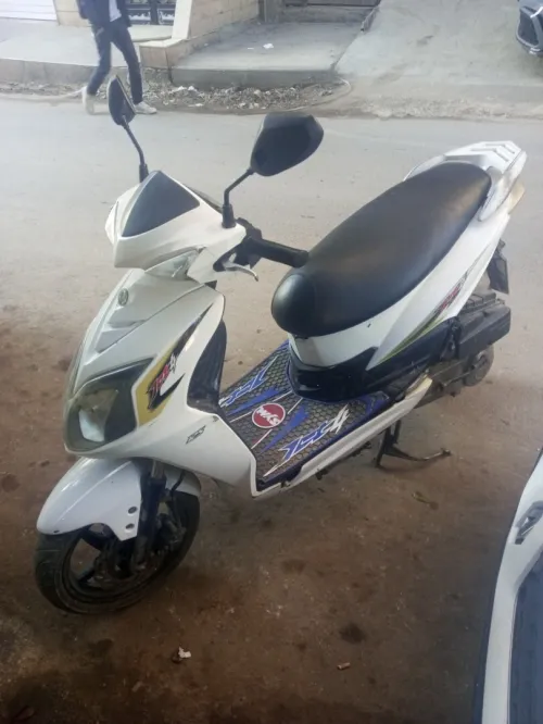 Jet 4 Sym 2015