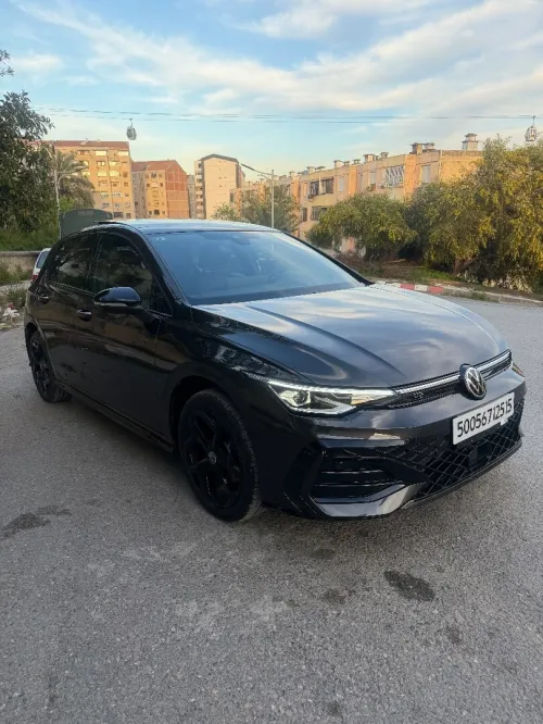 Volkswagen Golf 8.5 2025 R line