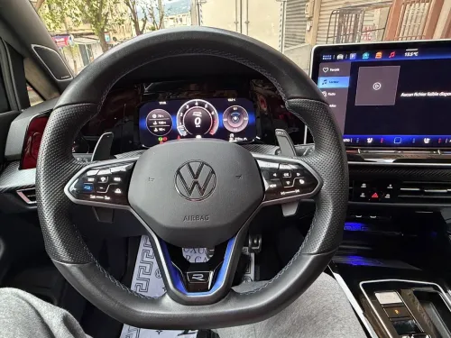 Volkswagen Golf 8 2025 R 20 Years Edition