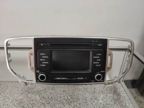 Mini chaîne JBL d'origine sportage 2019 État neuf jamais utilisée 