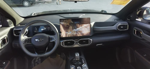 Geely Coolray 2025 