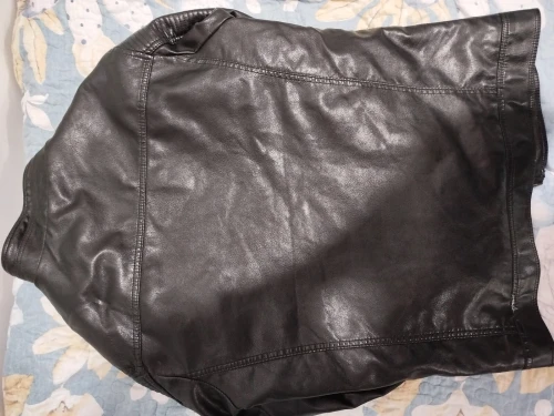 فيستة جلد شابة مبطنة بالفرو مقاس 3XL