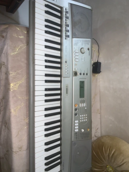 Synthétiseur Yamaha A300 Psr