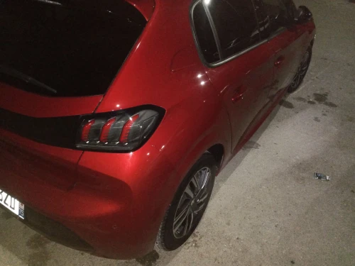 Peugeot 208 2023 Allure Pack