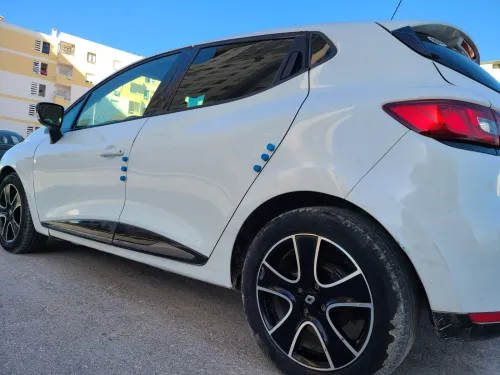 Renault Clio 4 2015 Limited 2