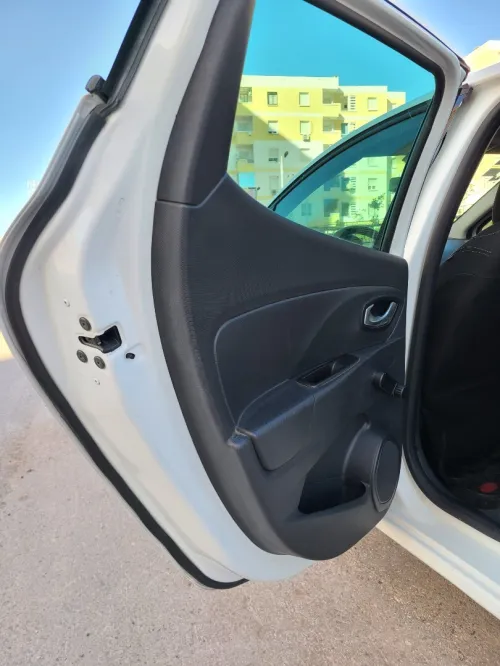 Renault Clio 4 2015 Limited 2