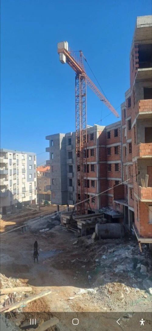 Grue a tour