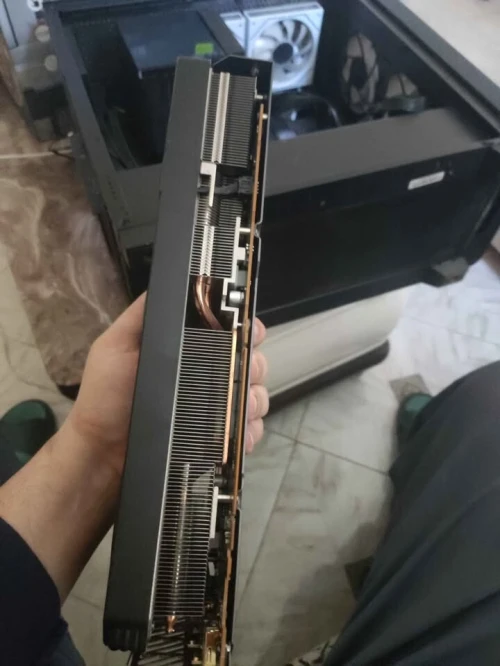 CARTE GRAPHIC RX 7800XT GIGABYTE GAMING OC