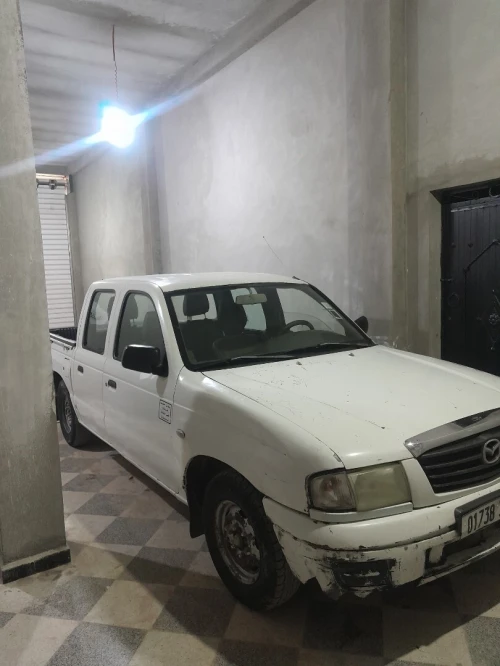 Mazda 2 2003 