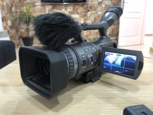 Sony HDR-FX7 Caméscope numérique Mini-DV 