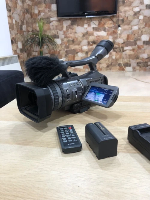 Sony HDR-FX7 Caméscope numérique Mini-DV 