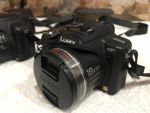 Panasonic Lumix g1 / Lumix Fz 45-38-18-Tz3