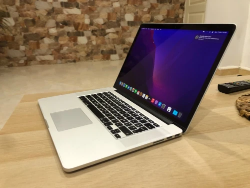 Mac book pro retina i7 / 2015