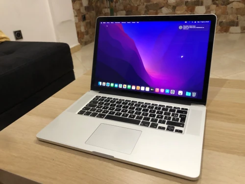 Mac book pro retina i7 / 2015