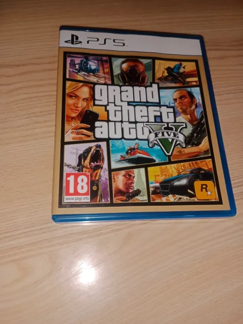 Cd PS5 (Gta5-Miles Morales-Farcry6-Assassins creed VALHALA)