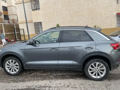 Volkswagen T-Roc 2023 R