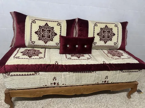 Salon marocain 5lit et matelas
