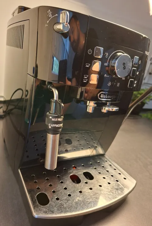 Machine à café DeLonghi Magnifica S