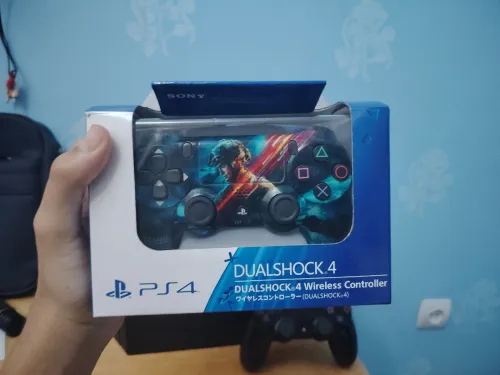جهاز ps4 pro و ملحقاته