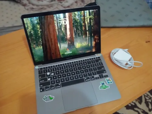 MacBook M1