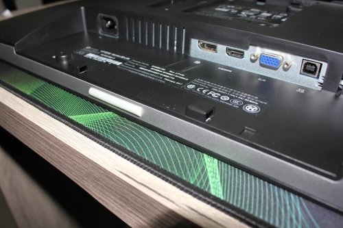Ecran HP 24 - IPS