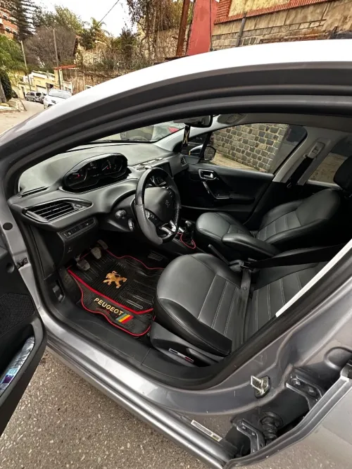 Peugeot 208 2019 Allure