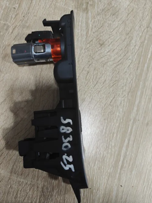 BOUTON FREIN À MAIN Q3