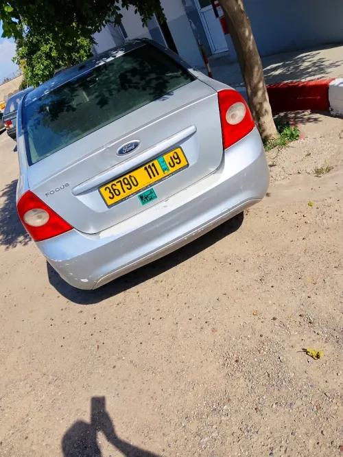 Ford Focus 4 portes 2011 Focus 4 portes
