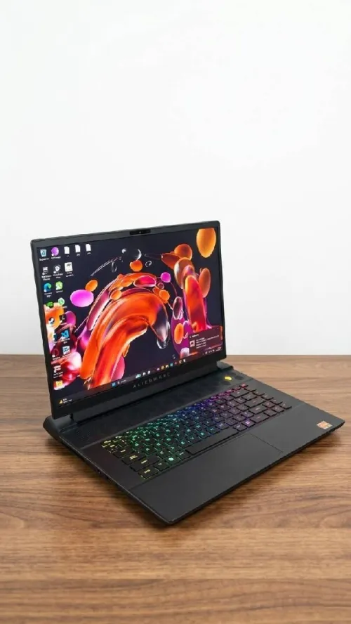 Alienware r1 m16 rtx 4070 ryzen 9 7845hx