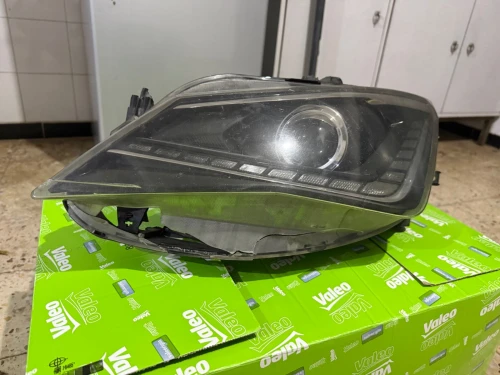 Phare xénon led Seat Ibiza 1.6 tdi 2012 2017