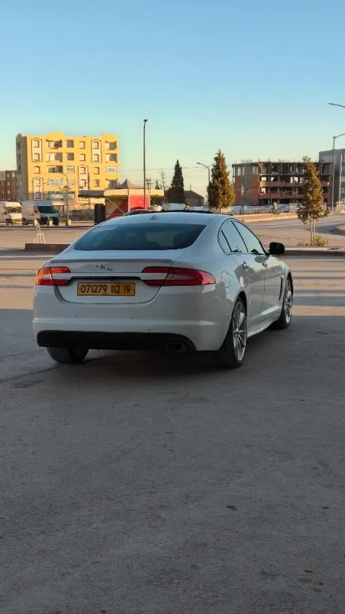 Jaguar XF Sportbrake 2012 