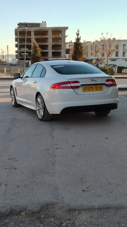 Jaguar XF Sportbrake 2012 
