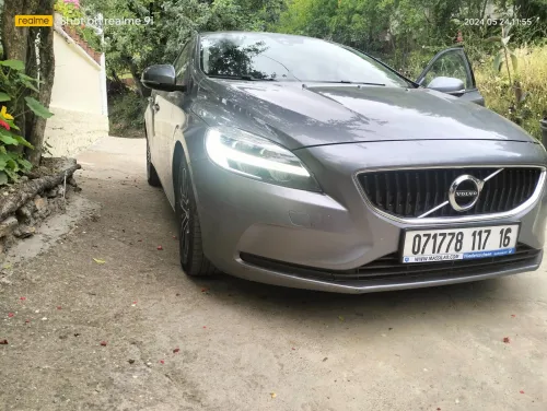 Volvo V40 2017 D2