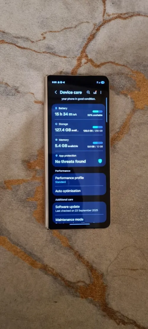 Samsung Z fold 4