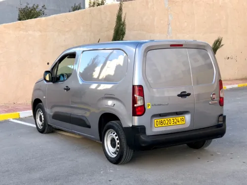 Fiat Doblo Van 2024 Italie