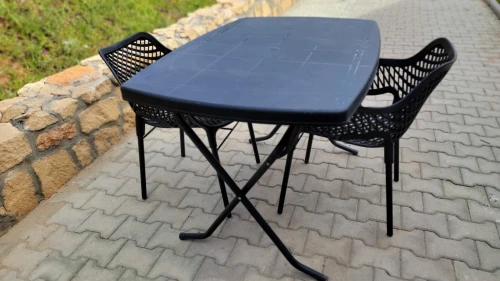 Table pliante pour divers utilisation 