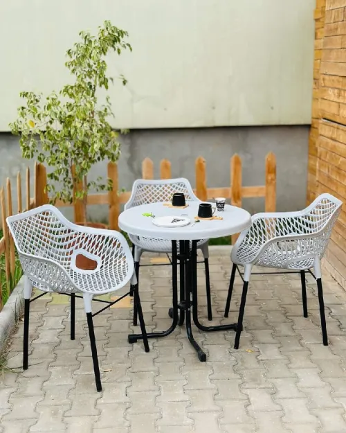 Table et chaises كراسي و طاولات 