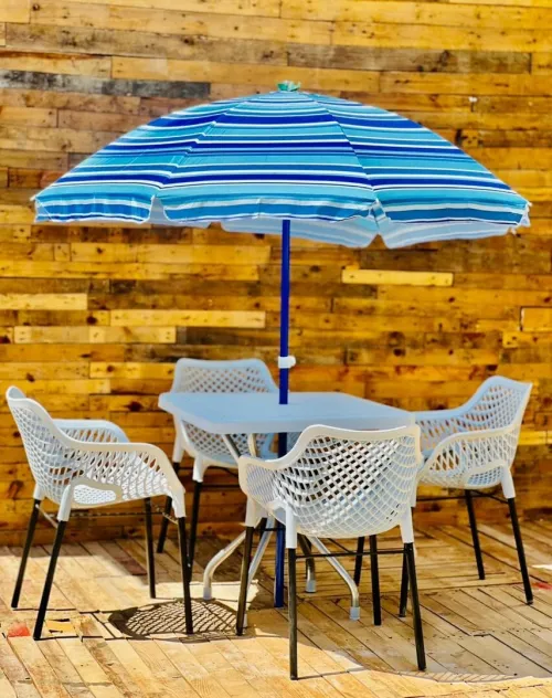 Table et chaises كراسي و طاولات 