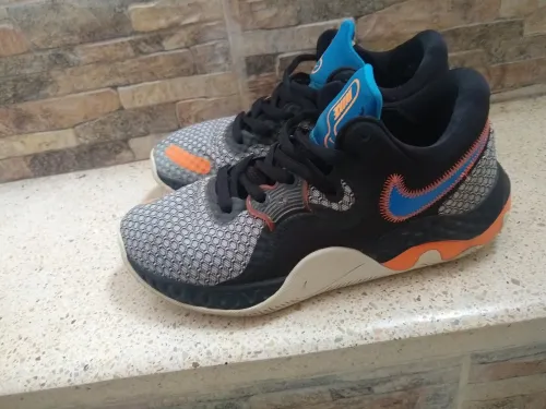 Nike elevate 2 