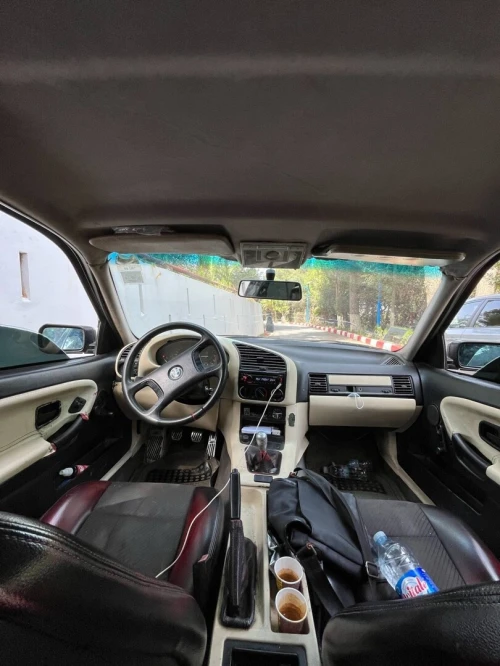 BMW E36 1994 Mafihach sbigha fiha chwya les retouches