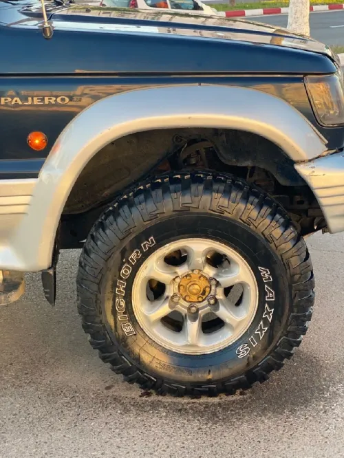Mitsubishi Pajero Court 1998 Pajero Court