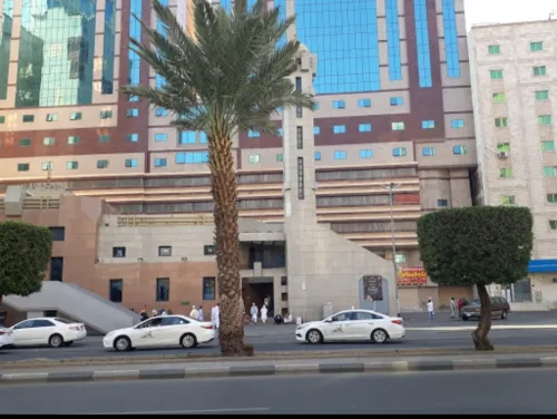 عمرة عطلة الشتاء رحلة 10 و 16 و 25 ديسمبر رحلة مباشرة مدينة مع هدية الاطعام فندق الجزيرة  189000دج 