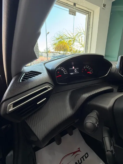 Peugeot 208 2025 E-Style