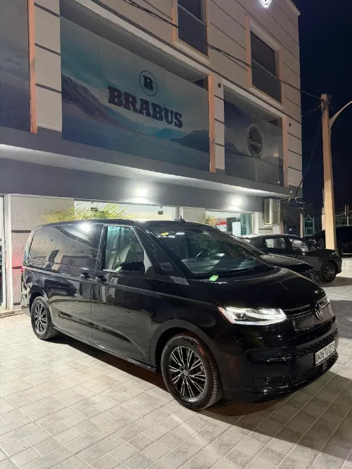 Volkswagen Multivan 2023 Full option