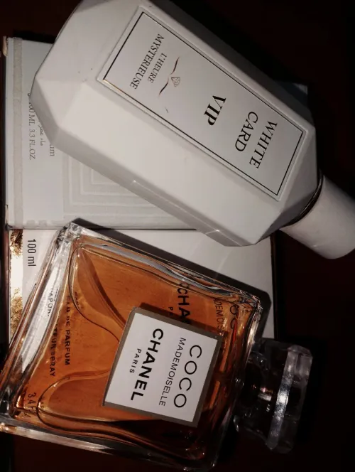 WHITE CARD VIP +  COCO MADEMOISELLE